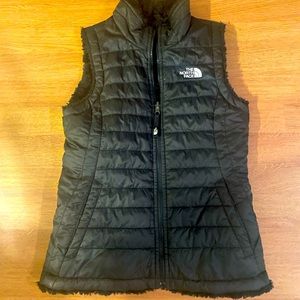 Reversible The North Face black vest